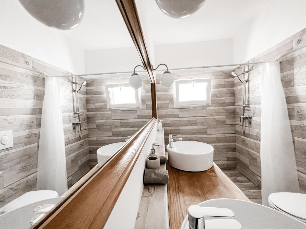 Wanderlust B&B เลชเช ภายนอก รูปภาพ