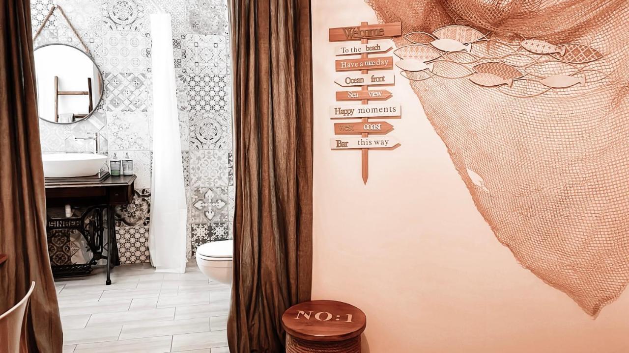 Wanderlust B&B เลชเช ภายนอก รูปภาพ