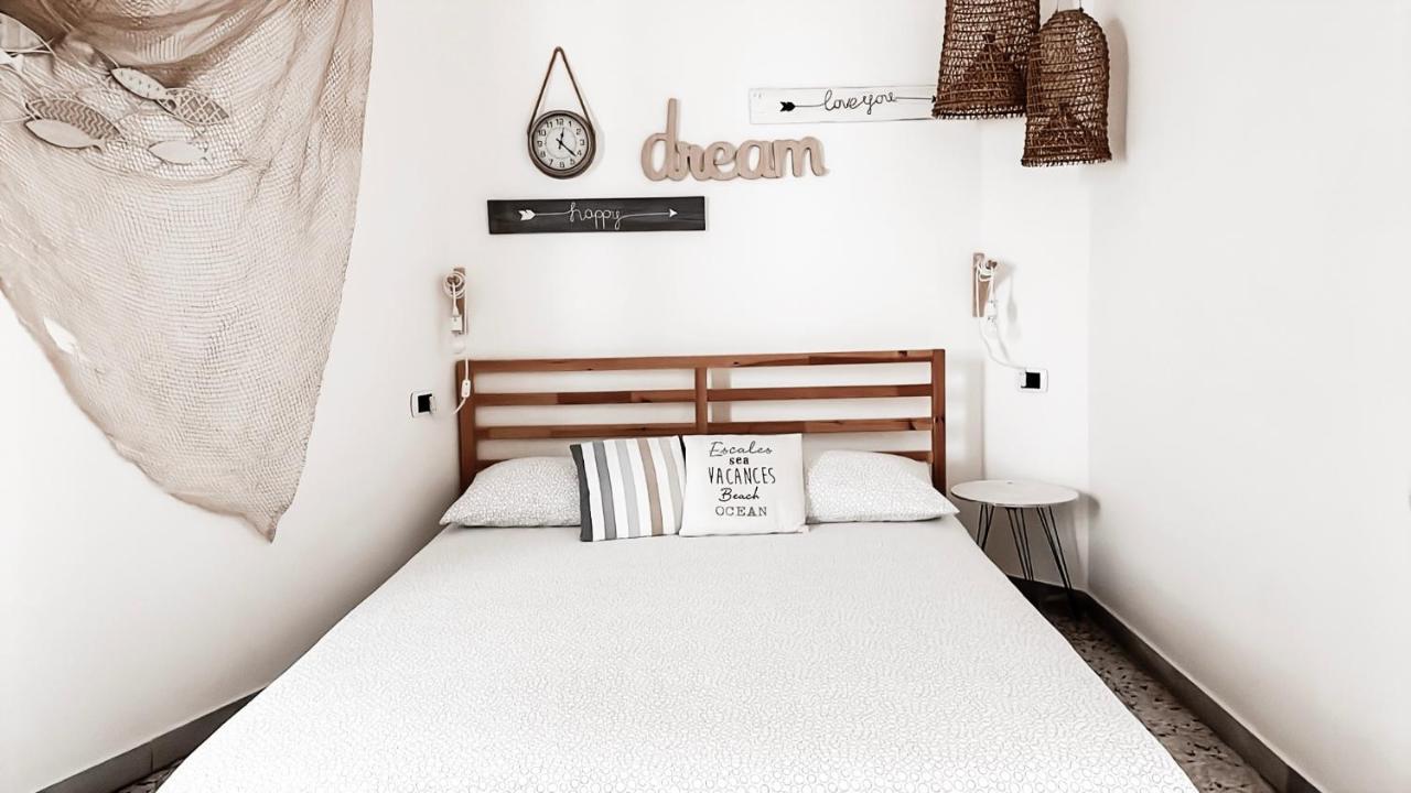 Wanderlust B&B เลชเช ภายนอก รูปภาพ